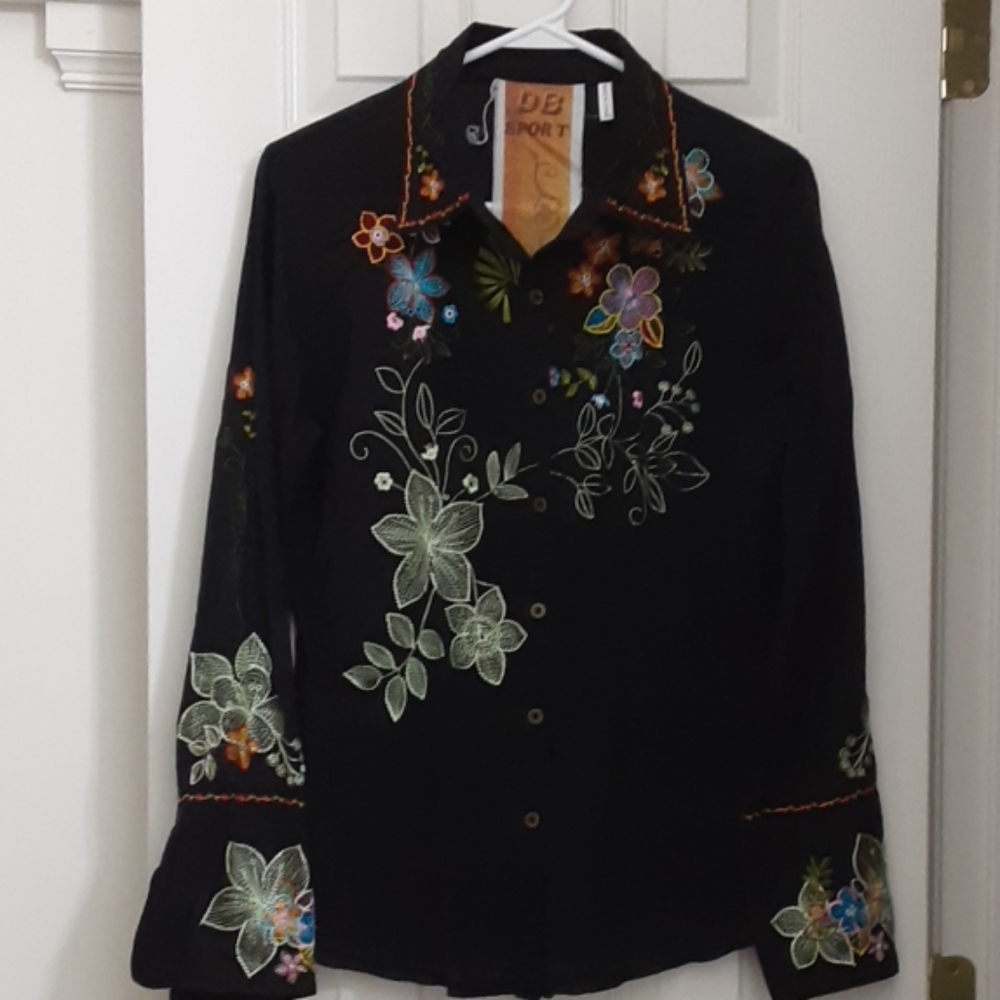 DB Sport floral embroidered button-up top w/collar